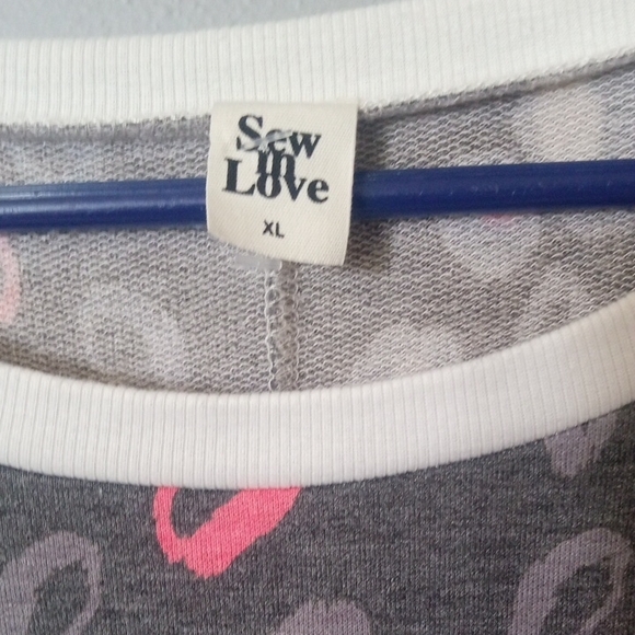 Sew In Love Gray/Pink/White Patterned Tunic Size XL - Picture 2 of 4